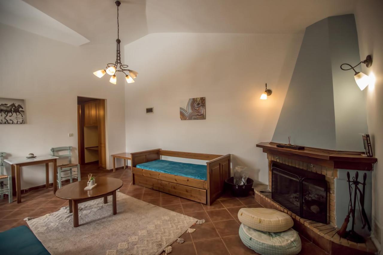 Ktima Alonaki Aparthotel Plastiras Buitenkant foto
